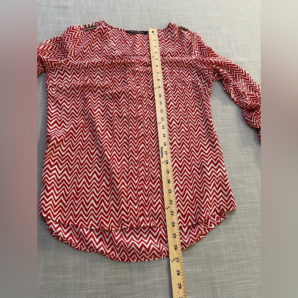 Zac & Rachel blouse in red and cream. Women’s size S - Picture 12 of 15